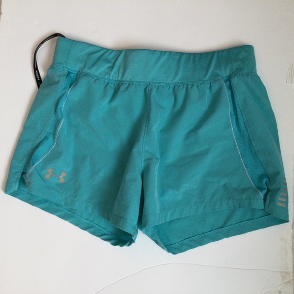 Women’s Under Armour SS T-Shirt AND Running Shorts, size Small - Picture 5 of 8